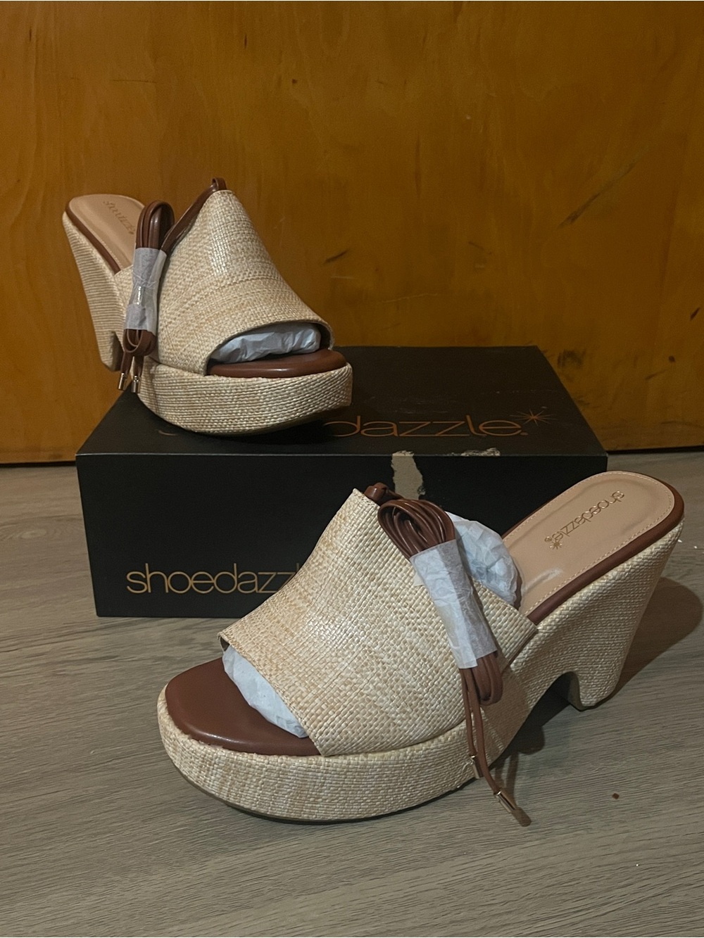NIB Neutral Woven Tan Wedge Platform Strapy Sandals